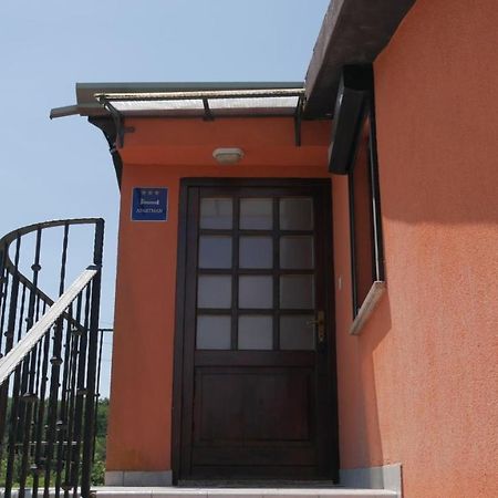 Apartment Kornarija Buje Exterior foto